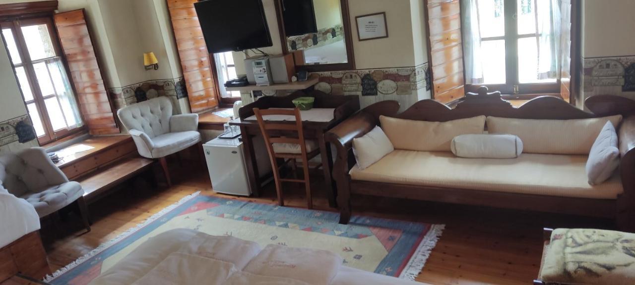 Guesthouse Kazakou Dimitsana Exteriör bild